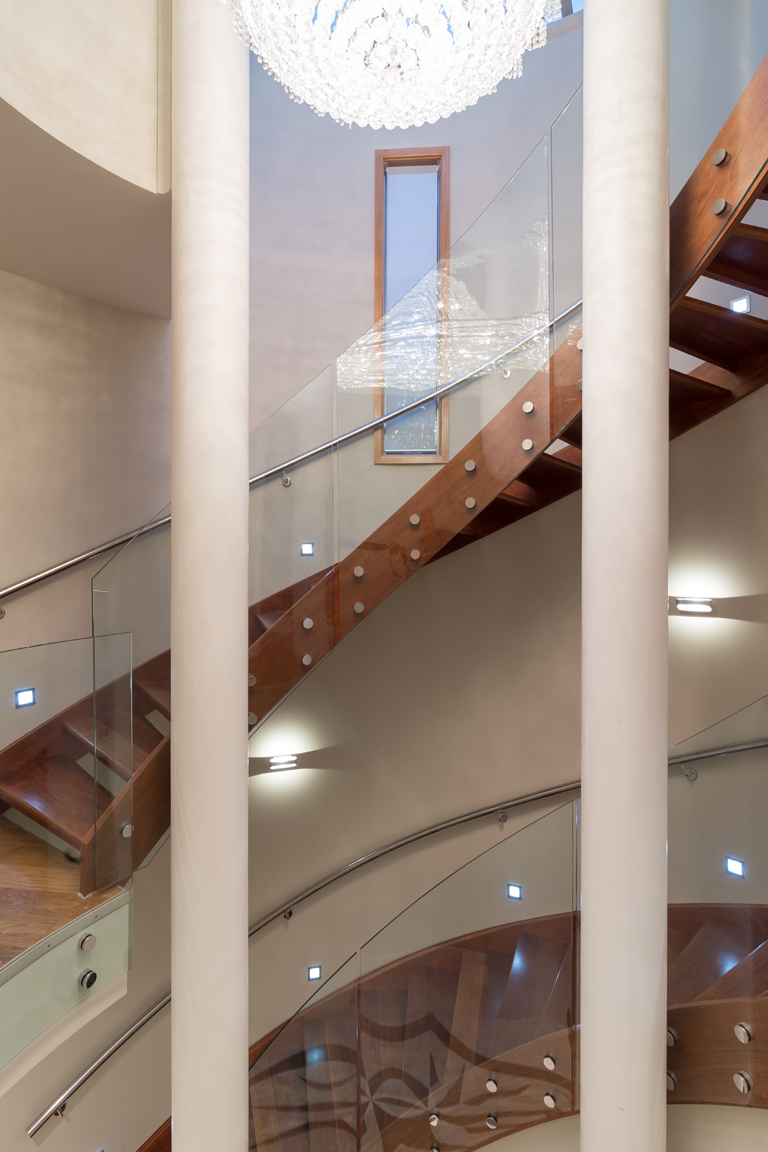 Kew House — image 7