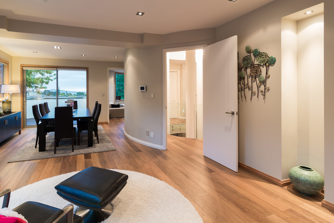 Kew House — image 12